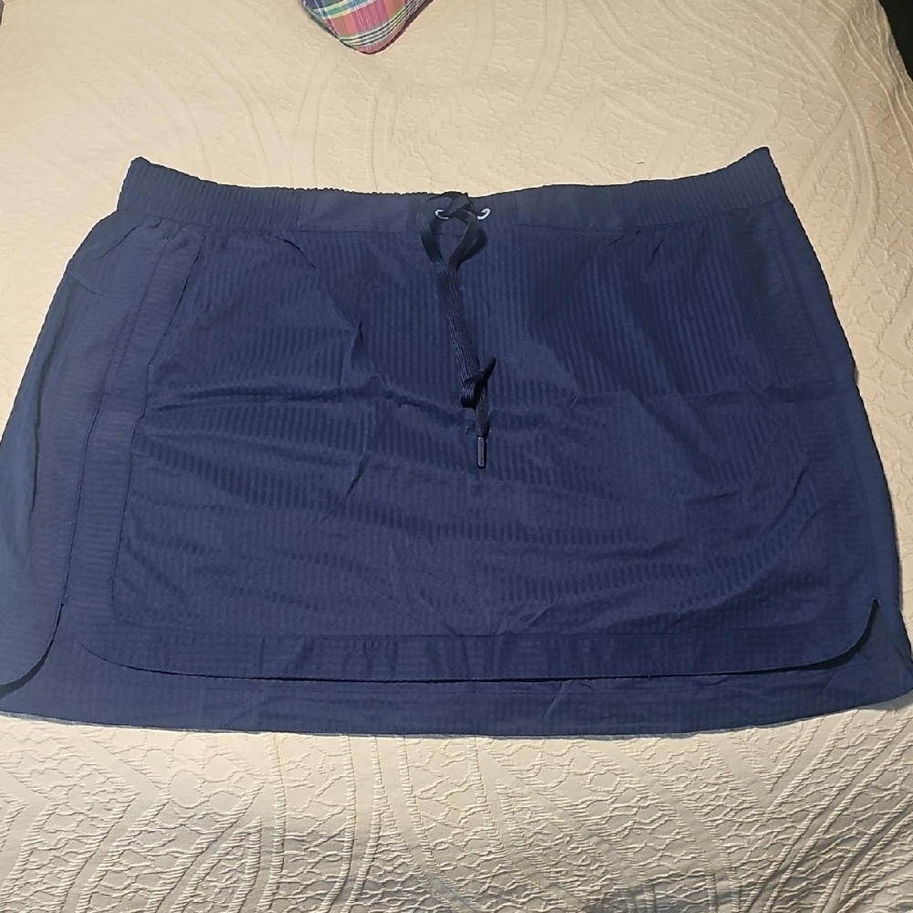 NWT-Vineyard Vines Performance Dark Blue Skirt with Baby Blue Drawstring